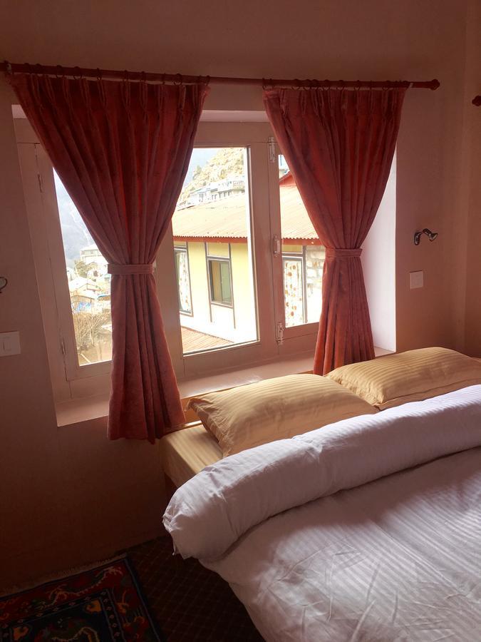 Hotel Khangri Namche Екстериор снимка