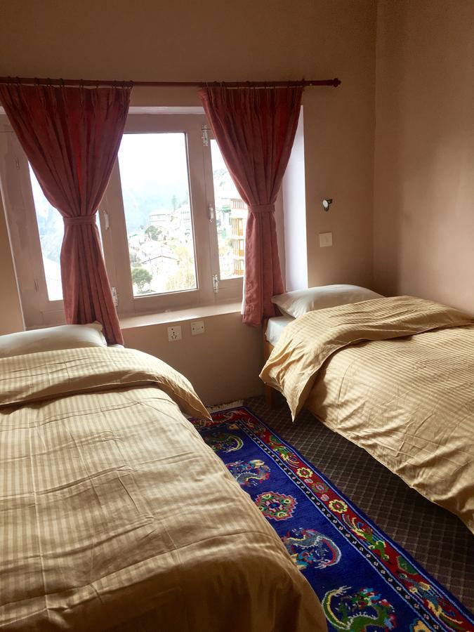 Hotel Khangri Namche Екстериор снимка